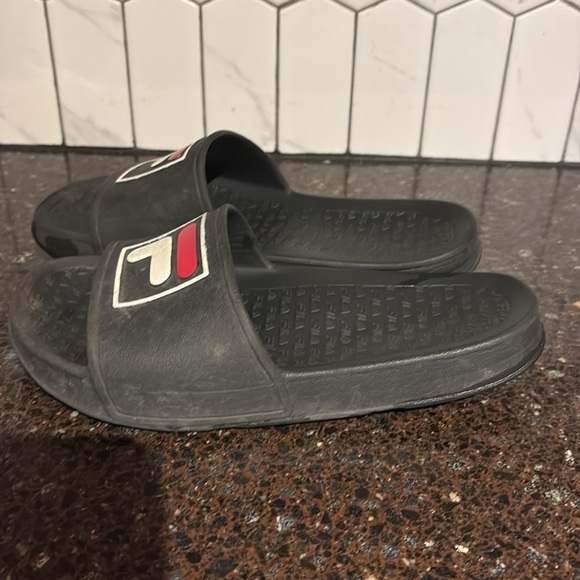 Fila Sleek Slides size W-6, unisex men/women , black, red, white - Picture 2 of 5